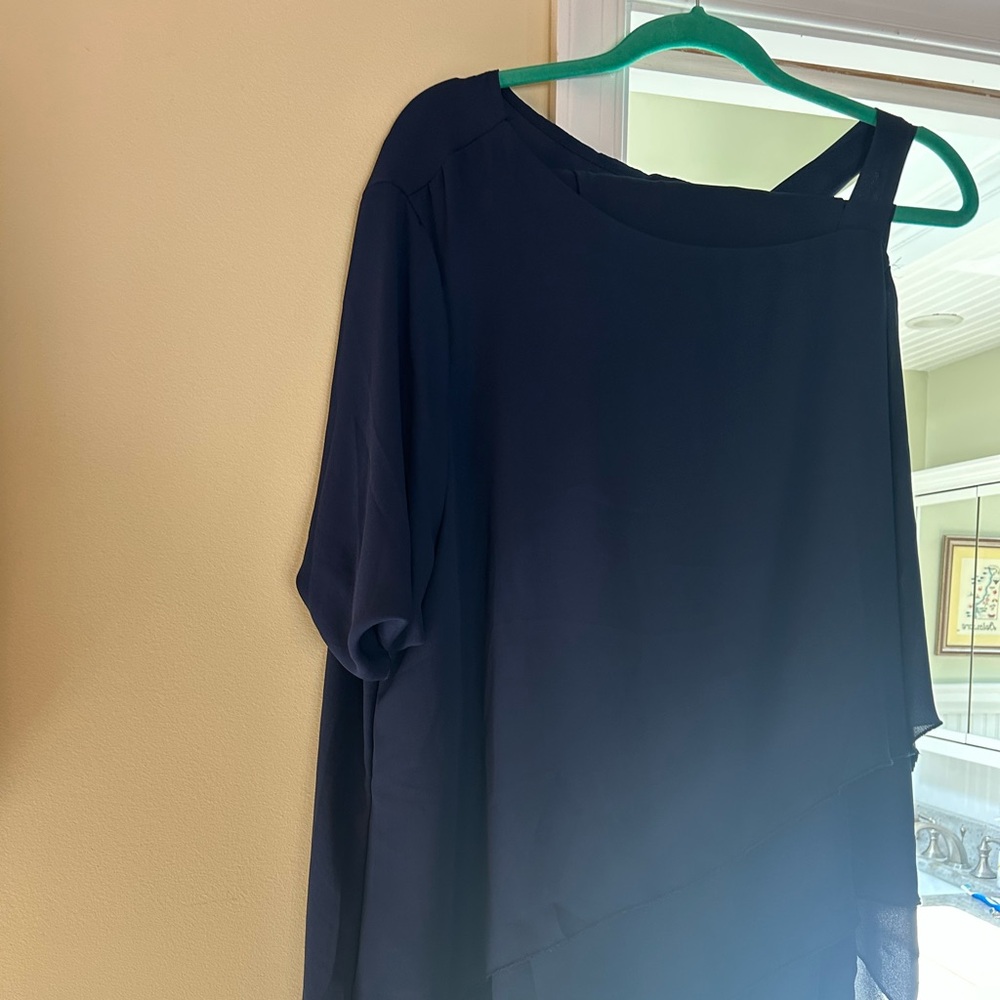 Elegant Navy Blue Women's Top with Matching Pants